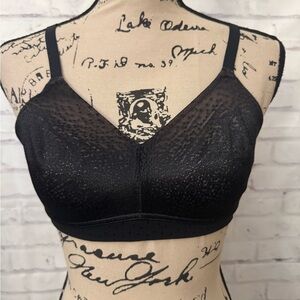 Wacoal Bra 34C Back Appeal Wire Free Black Smoothing Seamless 852303 Comfort